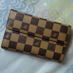 ディズニー財布のサムネイル