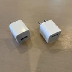 iPhone 純正　電源アダプター２個おまとめのサムネイル