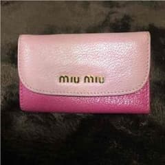 miumiu キーケース レディース 6連 キーリングのサムネイル