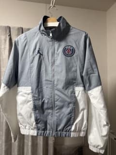 PSG × JORDAN ナイロン セットアップ ホワイト 廃盤品 PSG × JORDAN ナイロン セットアップ ホワイト 廃盤品 - メルカリ