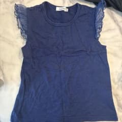 フリル袖の青いTシャツのサムネイル