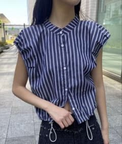 ノースリーブストライプシャツ（ドローストリング付き）のサムネイル