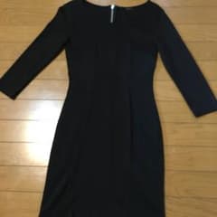 H&M  タイトミニワンピースのサムネイル