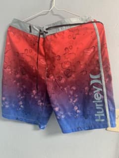 夏休みセール中！！！！！　　　　　Hurley 海パン 水着のサムネイル