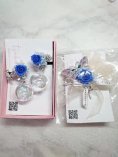 まりえ様♡樹脂粘土薔薇×蝶々のガラスイヤリングとポニーフックのセットのサムネイル