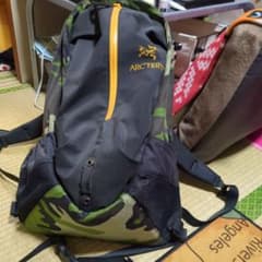 ARC'TERYX カモフラージュ リュックのサムネイル