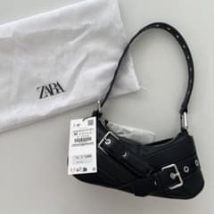 【完売商品】ZARA ベルトディテールショルダーバッグのサムネイル