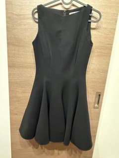 ZARA ノースリーブ ひざ丈ワンピース ブラック XSのサムネイル