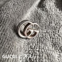 GGロゴ シルバーゴールド ピアス(片耳用) - メルカリ