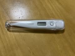 TERUMO 電子体温計 本体 収納ケース付きのサムネイル