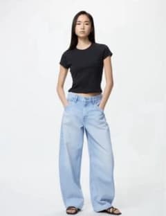 UNIQLOバギーバレルレッグジーンズ22のサムネイル