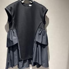 ADORE ノースリーブ トップス ティアード フリル ブラック 38 ADORE ノースリーブ トップス ティアード フリル ブラック 38 - メルカリ