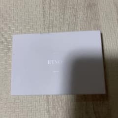 エトヴォス　タイムレスフォギーミネラルファンデーション　ライトのサムネイル