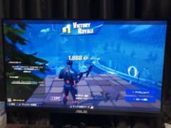 PS4Pro ゲーミングモニター ヘッドホンのサムネイル