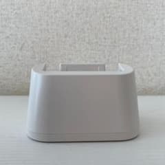①docomo らくらくフォン F46 卓上ホルダのサムネイル