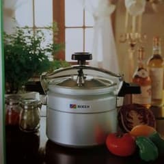 RIKEN 圧力鍋　新品未使用のサムネイル