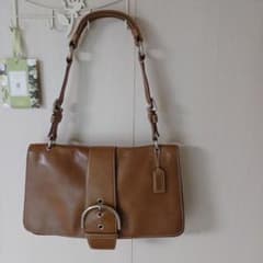 COACH レザー ショルダーバッグ ブラウン　レトロデザインのサムネイル