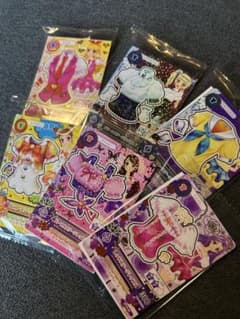 未開封 アイカツカード セブンイレブン 復刻アイカツ！カード 全種 コンプリートのサムネイル