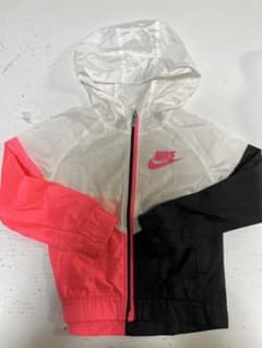 NIKE ナイキ　子供上着　パーカー　子供服110のサムネイル