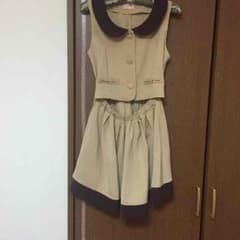制服風ワンピースのサムネイル