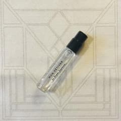 2ml MON VETIVER/モンベチパー Essential Parfumsのサムネイル