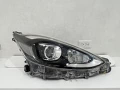 トヨタNHP10アクア後期ヘッドランプ右運転席側 KOITO 52-312刻印H トヨタNHP10アクア後期ヘッドランプ右運転席側 KOITO 52-312刻印H