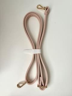 【未使用】バッグ用 ショルダーストラップ 肩紐 ピンク　金具ゴールド