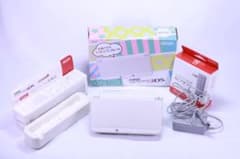 【動作確認済】Newニンテンドー3DS 本体 ホワイト 美品のサムネイル