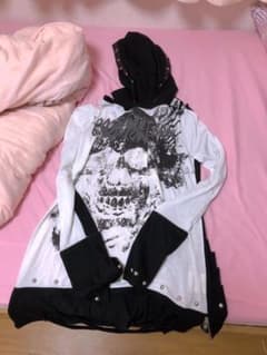 ドクロロングTシャツのサムネイル