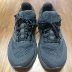 美品 New Balance Fresh Foam X 880 V14のサムネイル