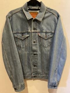 【超美品】LEVI’S デニムジャケットのサムネイル