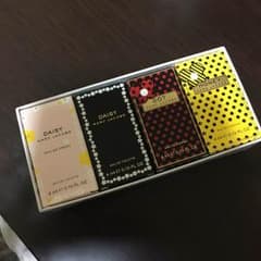 marc jacobs 香水 セットのサムネイル