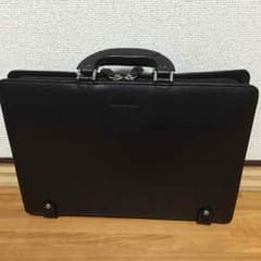 ビジネスバッグのサムネイル