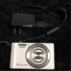 CASIO EXILIM ホワイトのサムネイル