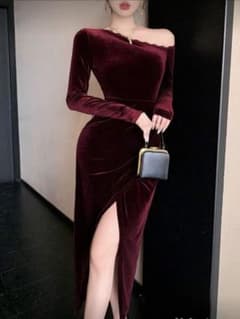 バーガンディ オフショルダー ベルベットドレス - メルカリ