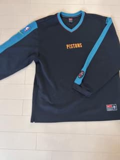 NIKE PISTONS トレーナーのサムネイル
