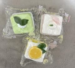 MOMO スクイーズ ケーキ 3種セットのサムネイル