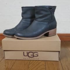 ♦値下げ♦UGG アグ ショートブーツ   ブラック  革のサムネイル