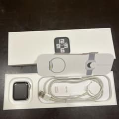 Apple Watch series4 40mm シルバー　GPSモデルのサムネイル