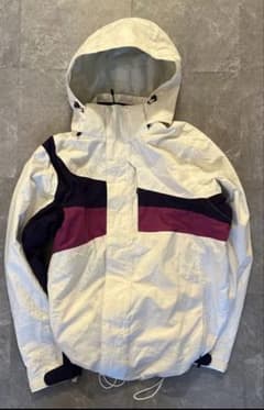 【テック系‼️】90s Nike ACG マウンテンパーカー ホワイト 90s テック系 Nike ACG マウンテンパーカー - メルカリ