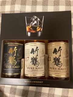 山田様専用竹鶴ピュアモルトノンエイジ 17年 21年 180ml 3本セットのサムネイル