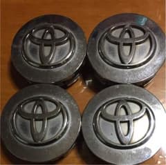 トヨタ純正ホイールセンターキャップのサムネイル