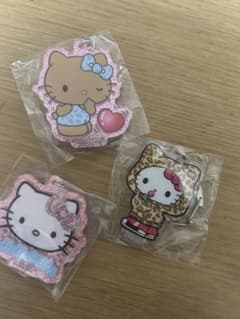 ハローキティ アクリルキーホルダー 3点セット　ガチャガチャのサムネイル