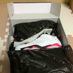 NIKE AIR JORDAN 6 RETROのサムネイル