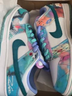 最終値下げNIKE SB FUTURA 26.5 Nike Dank Lowのサムネイル
