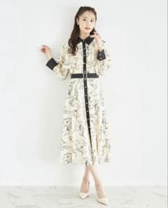 tocco closet トッコクローゼット アイボリー 花柄ワンピースのサムネイル