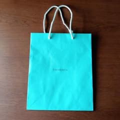 Tiffany & Co. ショッパー袋のサムネイル