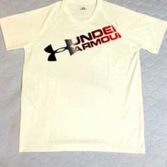 アンダーアーマーのキレイなTシャツのサムネイル