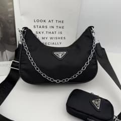 美品 PRADA ノベルティ ショルダーバッグ r2 - メルカリ