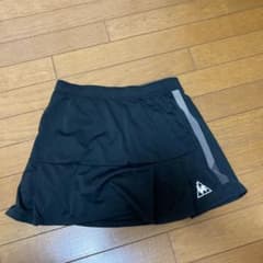 スコートのサムネイル